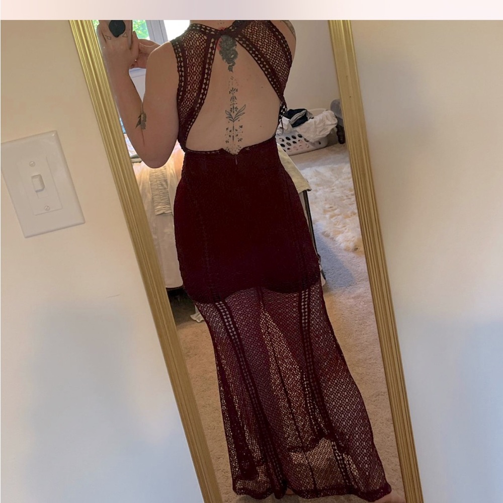 🍷Lulus Burgundy Lace Dress size XS🍷 - Picture 2 of 4